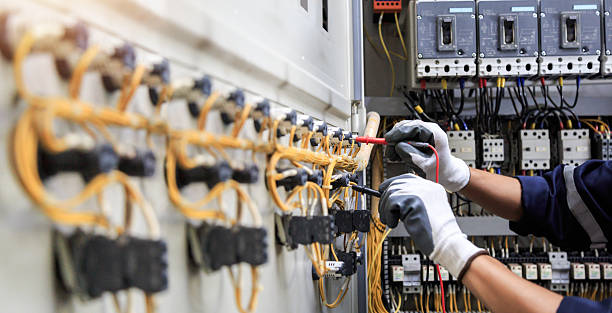 Professional Electrician technician working in Campti, LA